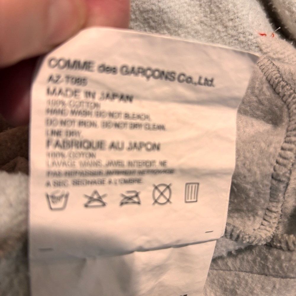 COMME DES GARCONS PLAY Sz S Hoodie with Heart Patch and Decals at Back Zipper - Picture 11 of 12